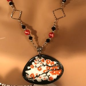 ⭐️STATEMENT NECKLACE WITH EXTENDER⭐️